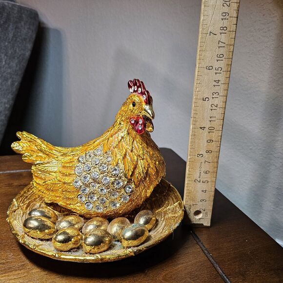 Bejeweled Metal Trinket Box/Figurine With Rhinestones-Hen on nest - Picture 3 of 5